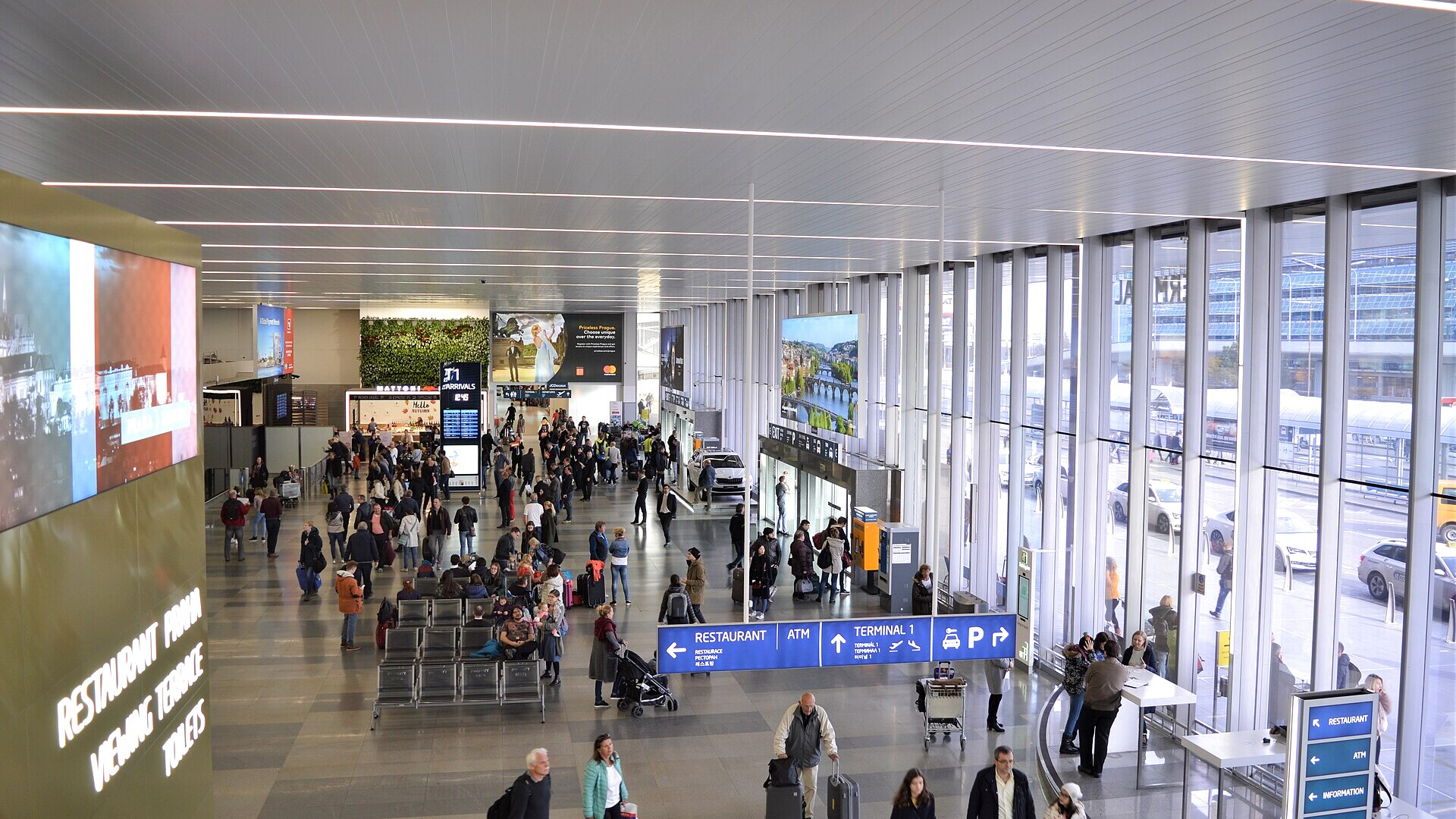 Prague Airport terminal and private transfer pickup